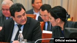 Шамил Атаханов жана Аида Салянова.