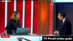 Инга Григолия и премьер-министр Грузии Георгий Гахария в студии «ТВ Пирвели»