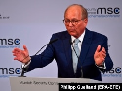 Wolfgang Ischinger delivers remarks at the 56th Munich Security Conference in February 2020.