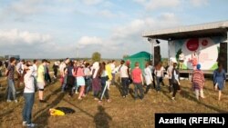 "Tatfest" фестивалендә яшьләр татарча биергә өйрәнә