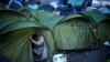 Палаточный лагерь беженцев на границе Греции с Македонией