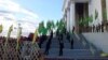 Студенты на празднике Туркменского скакуна 