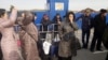 Как сотни таджиков застряли на границе из-за коронавируса