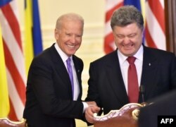 Joe Biden şi Petro Poroşenko la Kiev, 21 noiembrie 2014