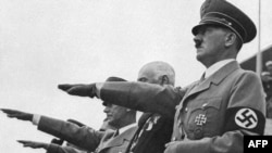 Адольф Гітлер на церемонії відкриття Олімпійських ігор у Берліні, 1 серпня 1936 року