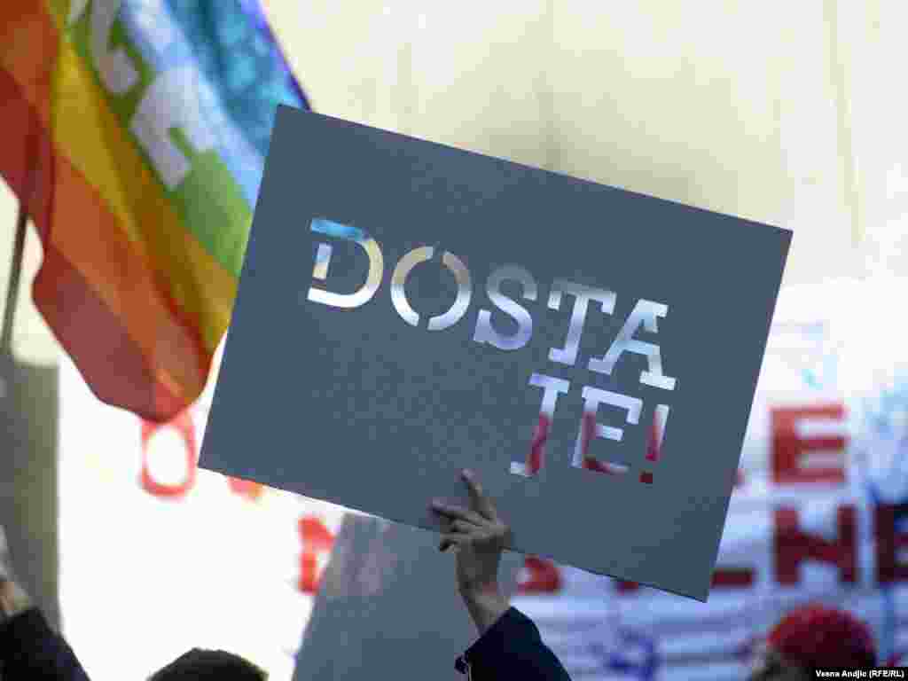 Protestom u Beogradu LGBT populacija zatražila je da se konačno zaustavi nasilje prema njima, 19. oktobar 2011.