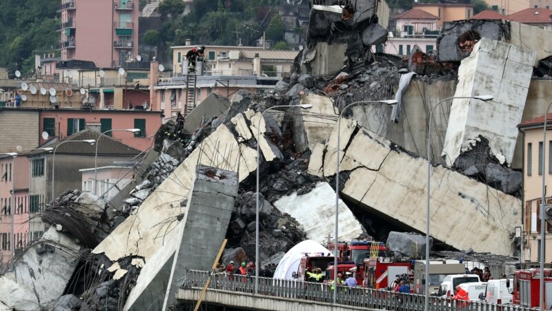 Италияда 43 адамдын өмүрүн алган көпүрө толугу менен жок кылынды