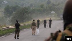 Пророссийские сепаратисты на востоке Украины. Июнь 2014 года. Иллюстративное фото.