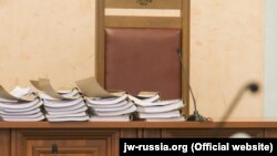 Давлат хизматчилари даромади ва мулкини декларация қилиш коррупцияга қарши кураш билан боғлиқ.