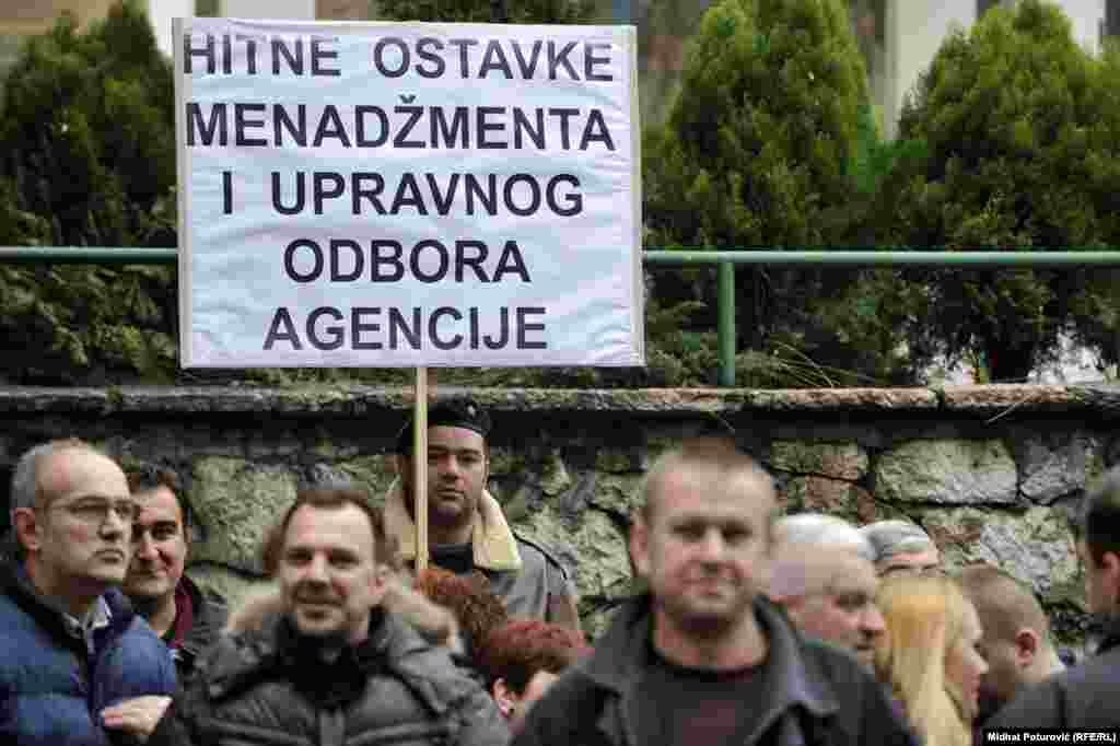Bosnia - Herzegovina - Protest of Association borrower Swiss in front of FBiH Banking Agency, Sarajevo, 24 February 2014. 
