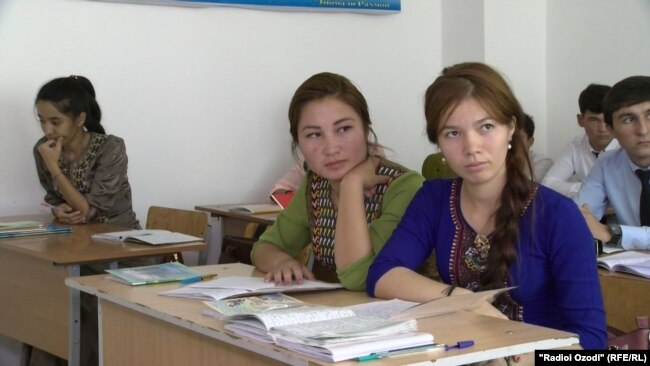 Nije poznato koliko je tačno studenata regrutovala obaveštajna služba u Turkmenistanu.