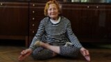 The Knotty 90s: Limber Ukrainian Pensioner Loves The Lotus Position