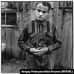 На заході трагедія 1957 року привернула увагу громадськості після виставки нідерландського фотографа Роберта Кнота. У 2005 році він відвідав забруднені райони та сфотографував багатьох тяжкохворих жителів, у тому числі Рамзіса Файзулліна, який до цього часу помер