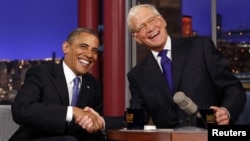 David Letterman (djathtas) gjatë një programi ku musafir e kishte presidentin amerikan Barack Obama