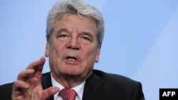 Germany -- Former East German rights activist Joachim Gauck speaks during a press conference at the Chancellery in Berlin, 19Feb2012