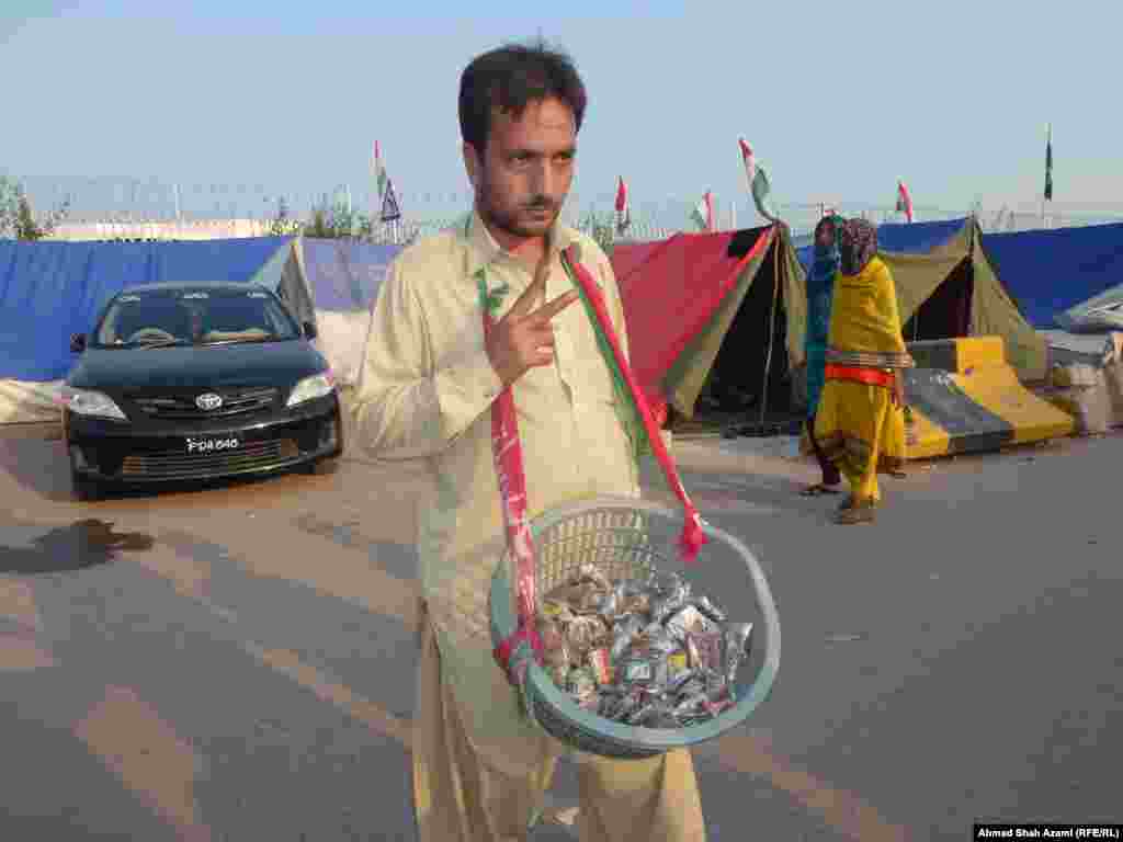 A vendor sells snuff tobacco. 