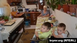 Теща и дети Эмиля Джемаденова