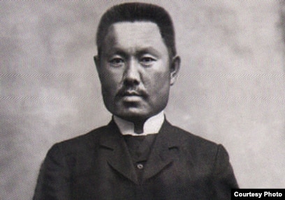 Мәскеудегі бисексуалды жұптар мен трансвеститтер