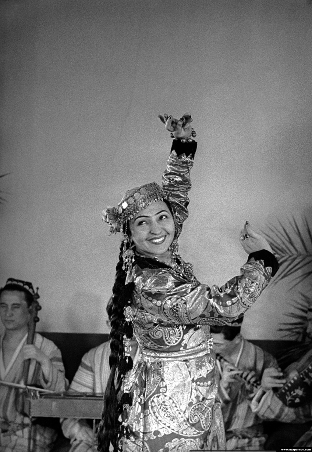 Tamara Khanum, an Uzbek dancer of Armenian origin who was famous for being the first Uzbek woman to perform without an Islamic veil.