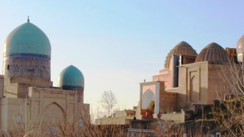 Британия музейи уурдалган плиталарды Өзбекстанга кайтарат