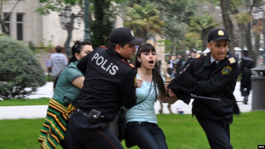 Azerbaijan -- Police arrested more than 50 young people who demanded to cancel Flower Holiday in Baku, 10May2009