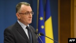 Ministrul Educației apelează la resorturi emoționale. 