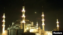 "Голубая мечеть", одна из главных достопримечательностей Стамбула