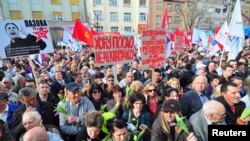 Protest protiv Deklaracije u Novom Sadu