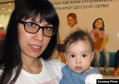 Жетілген орыс ауыл әйелдерінің порносы Беркованың трафарет болған суреті