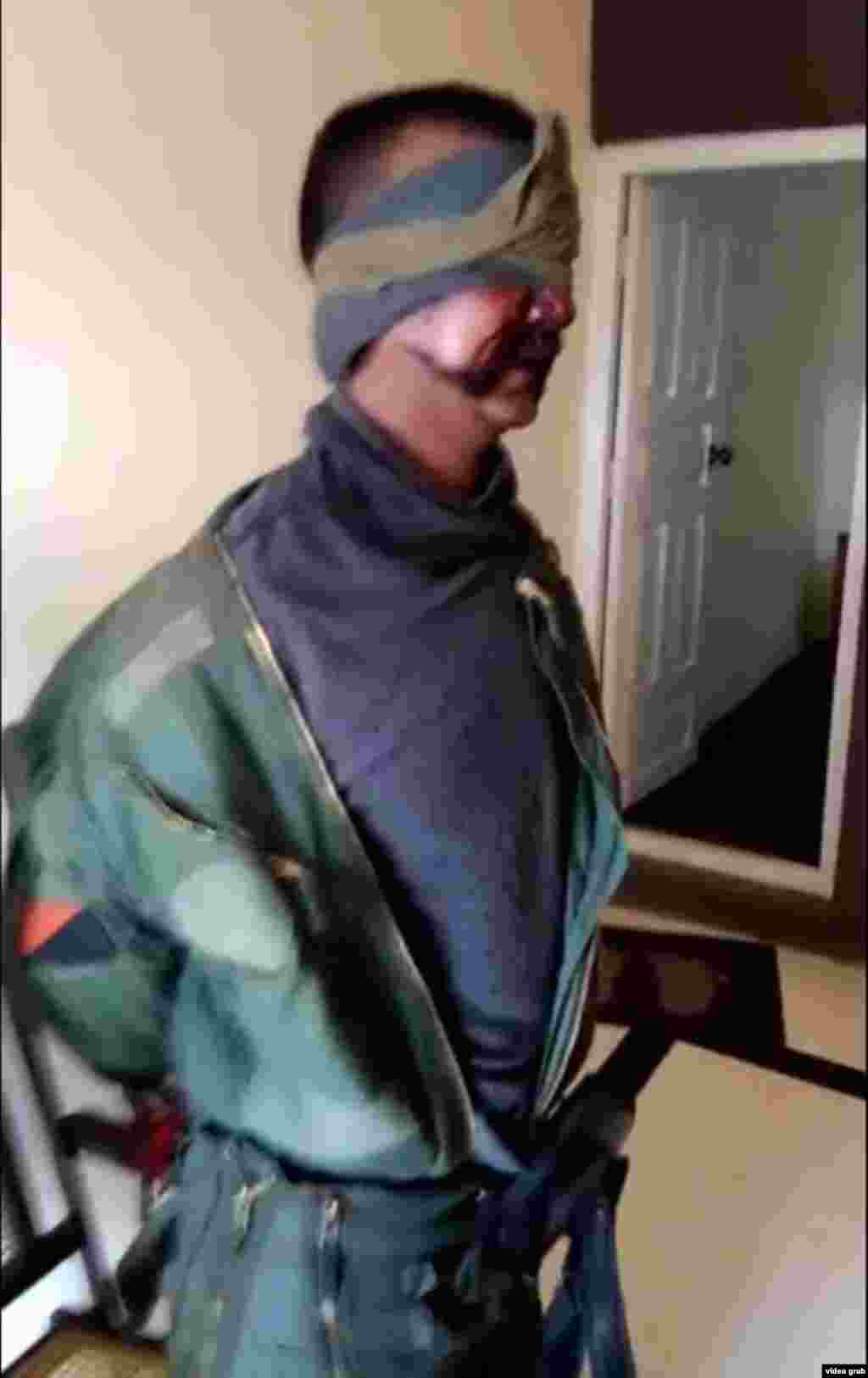 India’s response to the deadly bombing met with failure on February 27. One day after a bombing raid on what India described as a militant camp in northeastern Pakistan, at least one Indian fighter jet was downed and its pilot (pictured) captured.