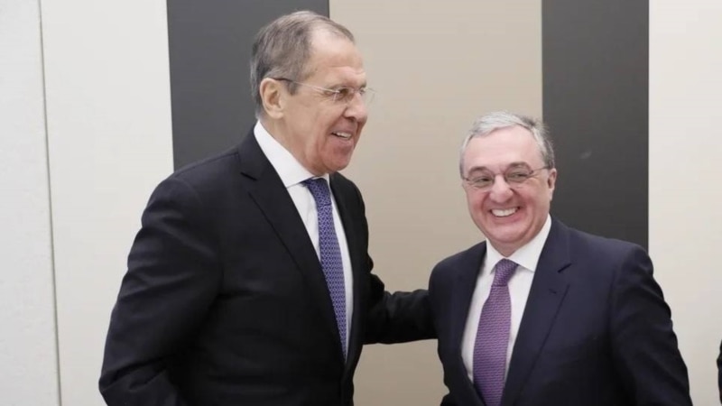Это хорошо, что Армения и Россия поднимают проблемы в двусторонних отношениях - глава ОС 