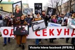 Вікторія Івлєва на антивоєнному мітингу в Москві. 2014 рік