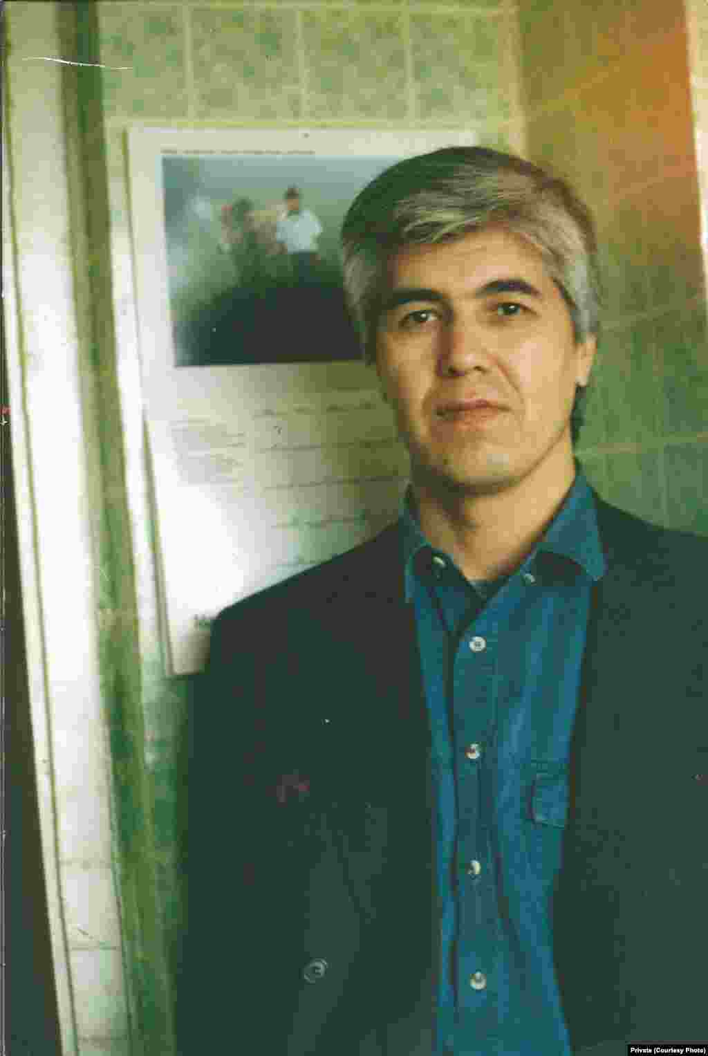 According to the Committee to Protect Journalists, Muhammad Bekjanov&nbsp;(seen here&nbsp;in his Kyiv&nbsp;apartment&nbsp;circa 1998) and a colleague, Yusuf Ruzimuradov, both of whom were jailed in 1999, have been in prison for longer than any other journalists worldwide. 