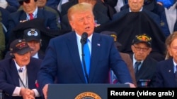 Дональд Трамп выступает перед ветеранами