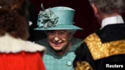  Королева Великобритании Елизавета II