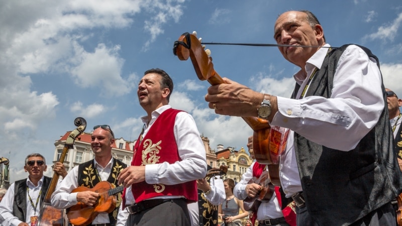 Romii din Cehia către politicienii de dreapta: „Noi muncim!” 