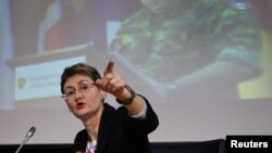 Oana Lungescu, actualul purtător de cuvânt al NATO