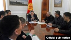 Президент Алмазбек Атамбаевдин барактыктар менен жолугушуусу