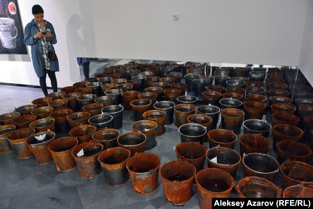 Қарым-қатынас/жыныстық қатынас іздеуде