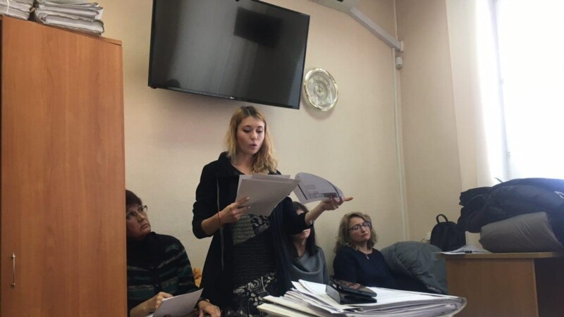 Суд восстановил в должности учительницу, уволенную из-за отказа родителей от изучения татарского языка