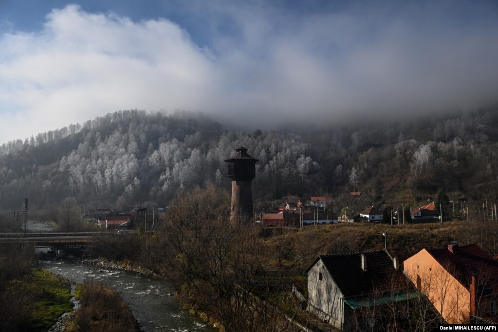 Petrila is one of six coal-mining cities in the Jiu Valley. According to the Romanian National Statistics Institute, the total population of the cities has dropped by more than 40 percent -- going from nearly 170,000 inhabitants in 1997 to less than 100,000 today.