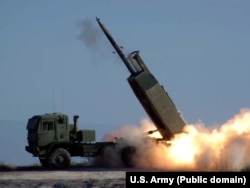 The HIMARS artillery system can launch missiles as far as 300 kilometers. (file photo)