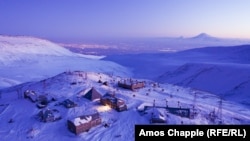 Станция исследования космических лучей на горе Арагац в Армении, на высоте 3 200 метров.