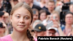Greta Thunberg "Gələcək üçün Cümələr" aksiyası keçirir