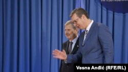Sastanak iza zatvorenih vrata: Johanes Han i Aleksandar Vučić