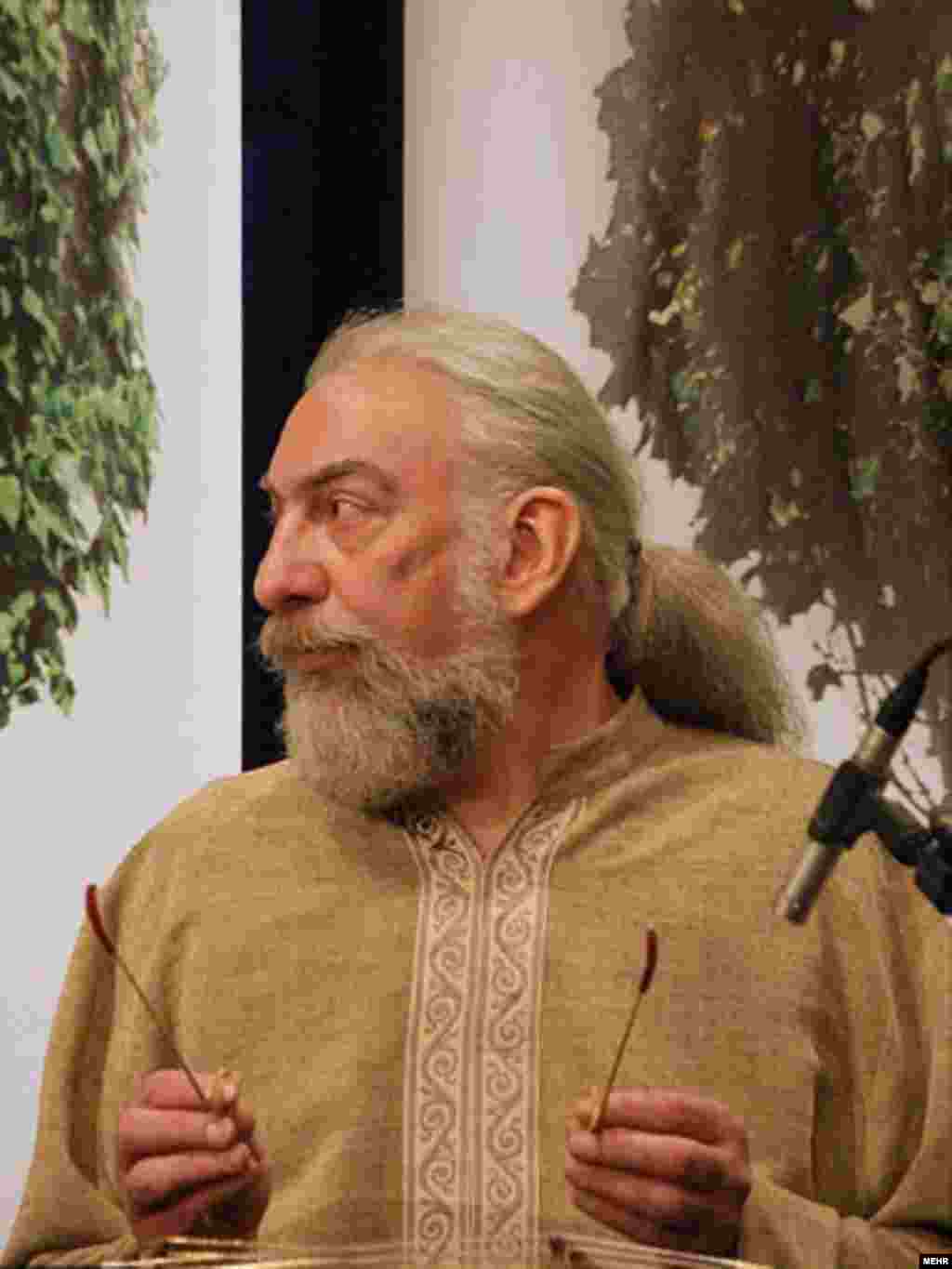 کنسرت بزرگ گروه عارف "ققنوس" به سرپرستی پرویز مشکاتیان