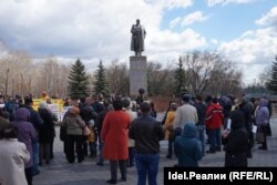 Вкладчики требуют возмещения ущерба