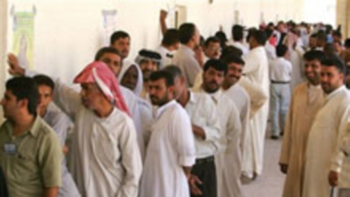 Iraq: Sunni Arabs Lose Bid To Vote Down Constitution