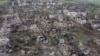 Село Новотошківське Луганської області України після тривалих ударів російських військ у квітні 2022 року