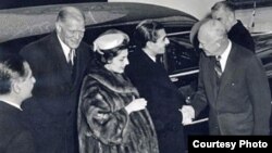 President Dwight Eiesenhower (R) meets with Mohammad Reza Shah Pahlavi from Iran, 1954